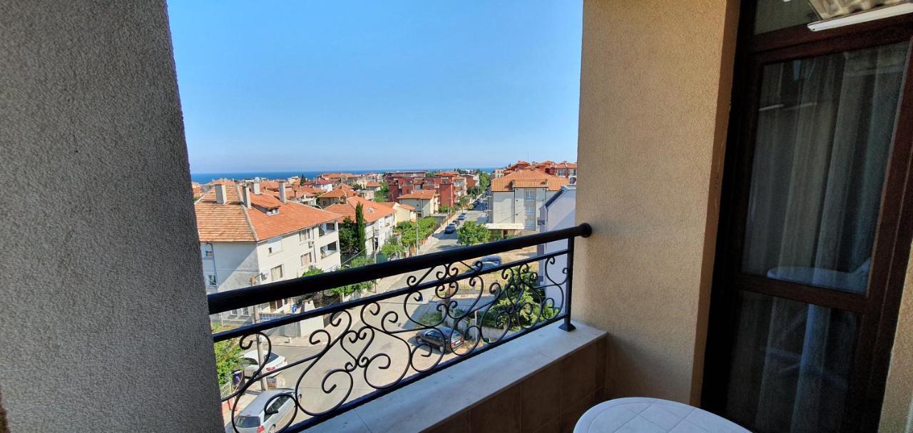 Vp Emilia Romana Apartament *